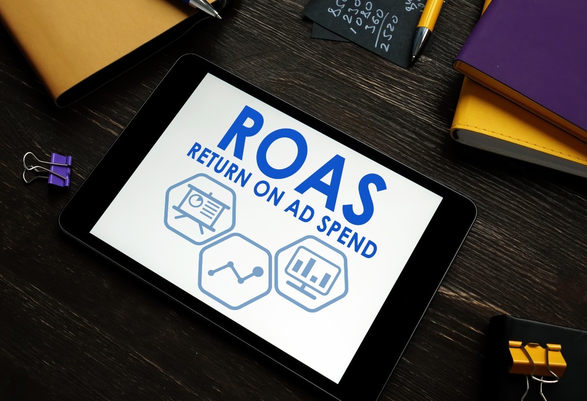 ROAS Return on Ad Spend report on a tablet.